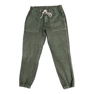 A&E Stretch Tomgirl Utility Jogger. Size 4 Regular, Green